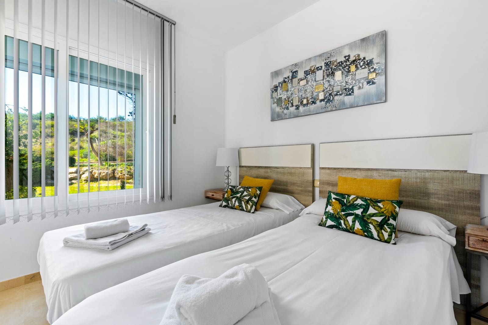 2 slaapkamer Appartement te koop in Casares met zwembad garage - € 380.000 (Ref: 9711841)