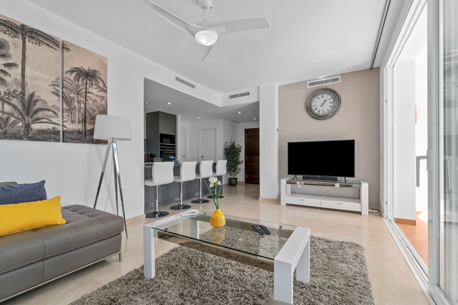 2 slaapkamer Appartement te koop in Casares met zwembad garage - € 380.000 (Ref: 9711841)