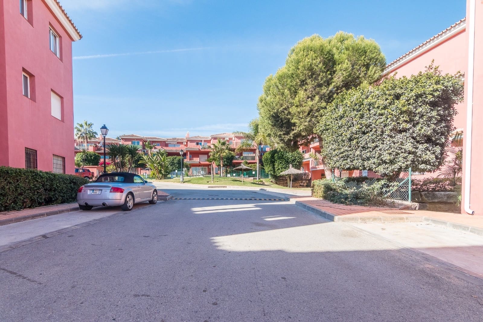 1 sovrum Lägenhet till salu i Manilva med pool garage - 219 000 € (Ref: 9738390)