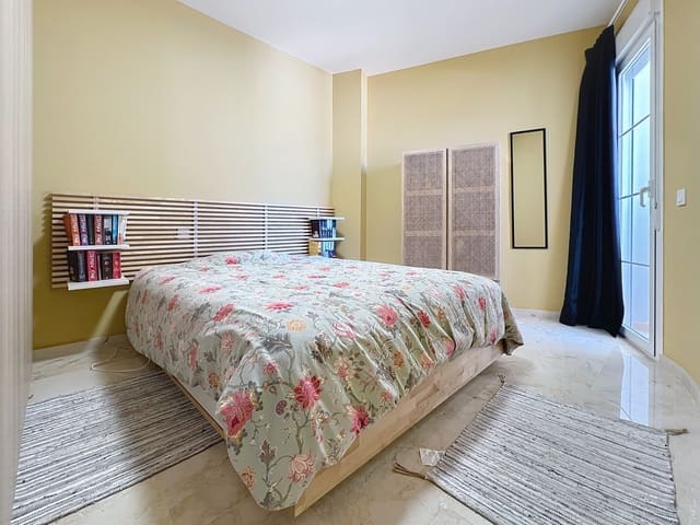 2 soveværelse Lejlighed til salg i Manilva med swimmingpool garage - € 225.000 (Ref: 9747802)