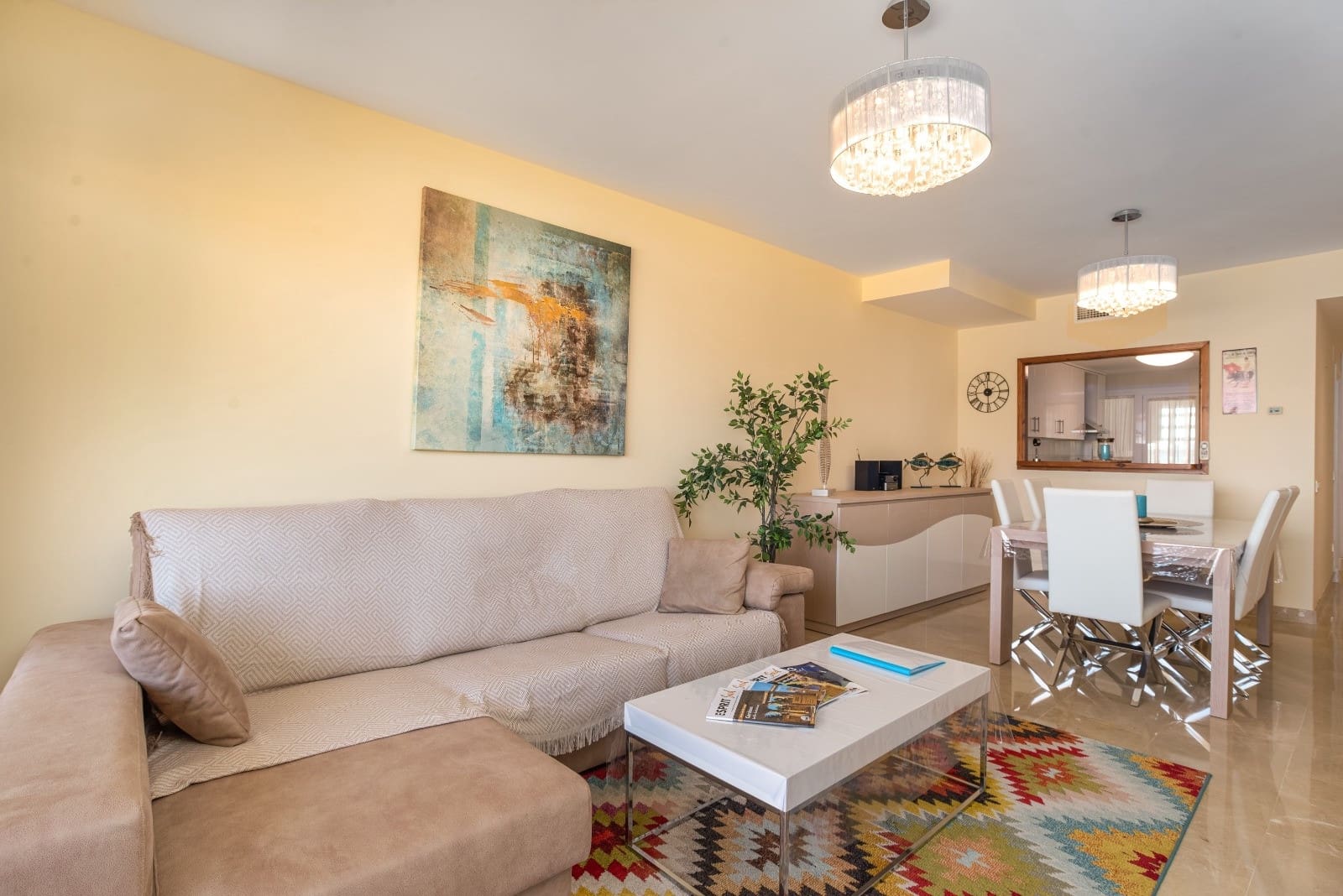 2 soveværelse Lejlighed til salg i Manilva med swimmingpool garage - € 315.000 (Ref: 9751836)