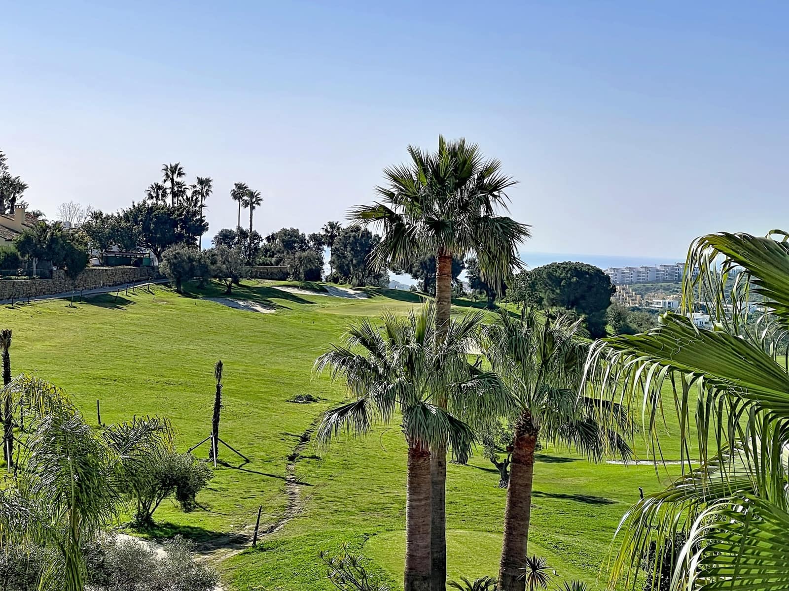 2 soveværelse Lejlighed til salg i Manilva med swimmingpool garage - € 315.000 (Ref: 9751836)