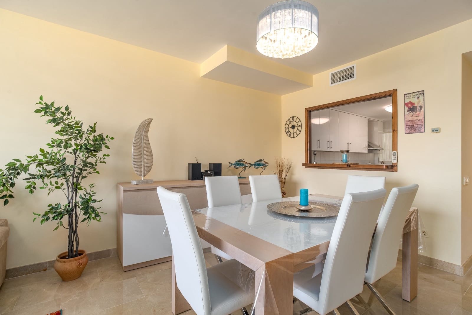 2 sovrum Lägenhet till salu i Manilva med pool garage - 315 000 € (Ref: 9751836)