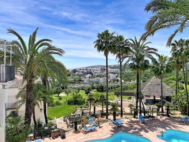 2 slaapkamer Appartement te koop in La Duquesa / Puerto de la Duquesa, Manilva met garage - € 285.000 (Ref: 9804268)