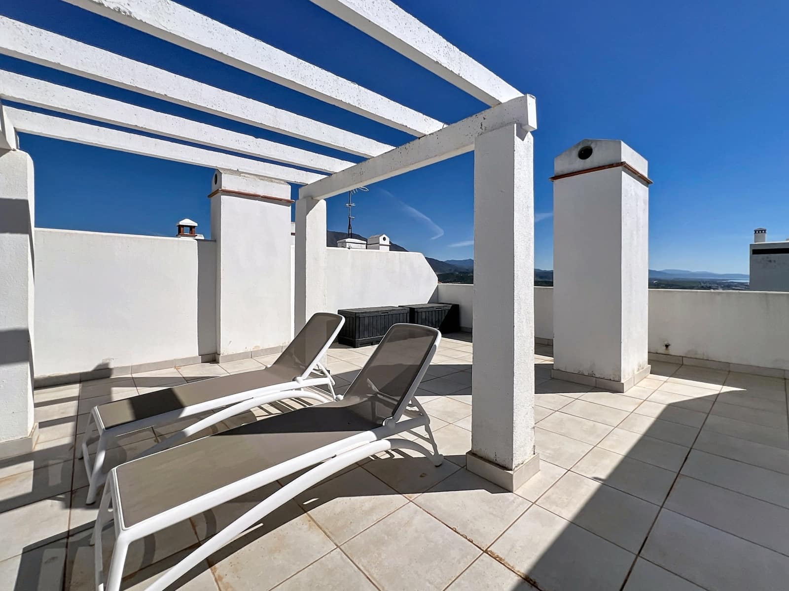 2 soverom Penthouse til salgs i Casares med garasje - € 275 000 (Ref: 9804269)