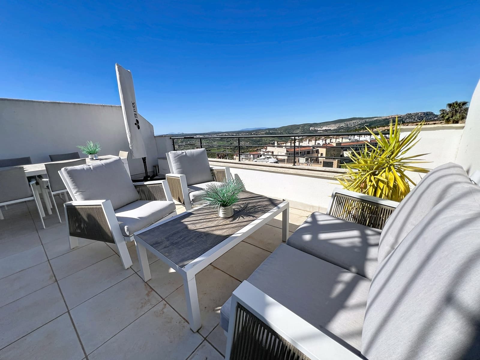 2 soverom Penthouse til salgs i Casares med garasje - € 275 000 (Ref: 9804269)
