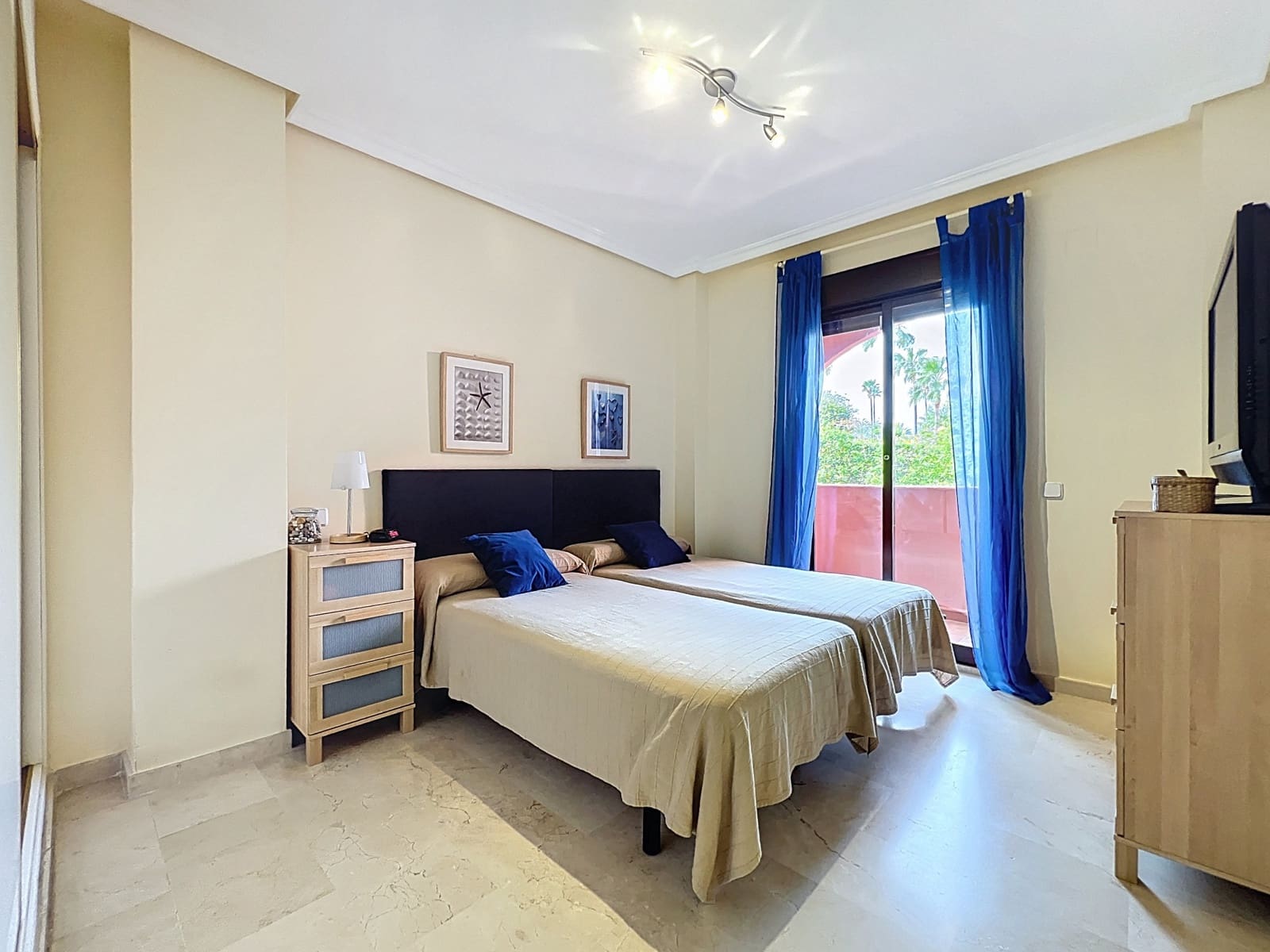 2 sypialnia Apartament na sprzedaż w Casares z basenem garażem - 359 000 € (Ref: 9804270)