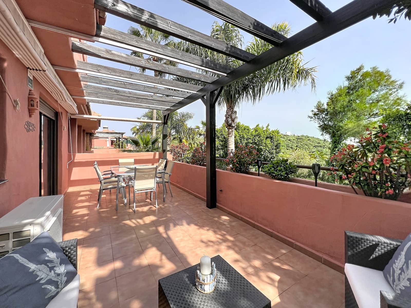 2 sypialnia Apartament na sprzedaż w Casares z basenem garażem - 359 000 € (Ref: 9804270)