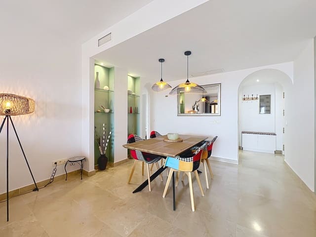 2 bedroom Apartment for sale in Manilva with pool garage - € 320,000 (Ref: 9861710)
