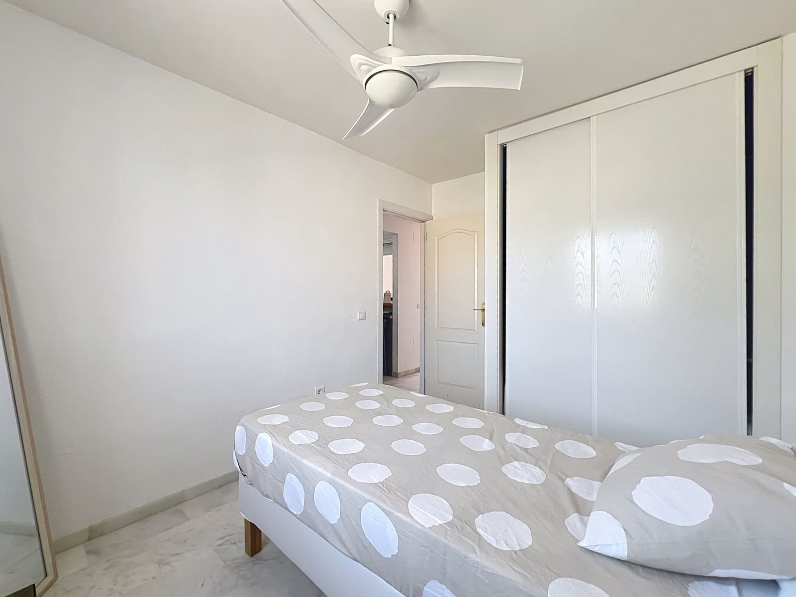 2 quarto Penthouse para venda em Casares com piscina garagem - 265 000 € (Ref: 9899274)