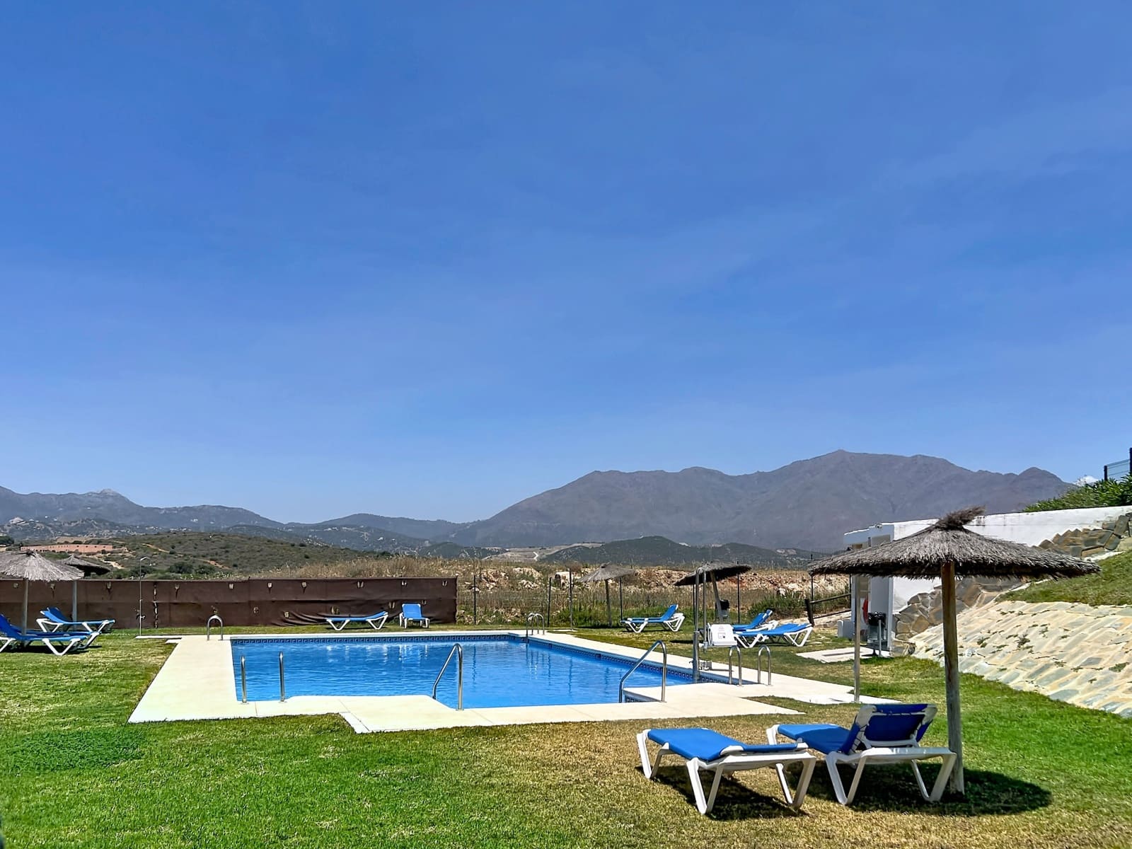 2 quarto Penthouse para venda em Casares com piscina garagem - 265 000 € (Ref: 9899274)