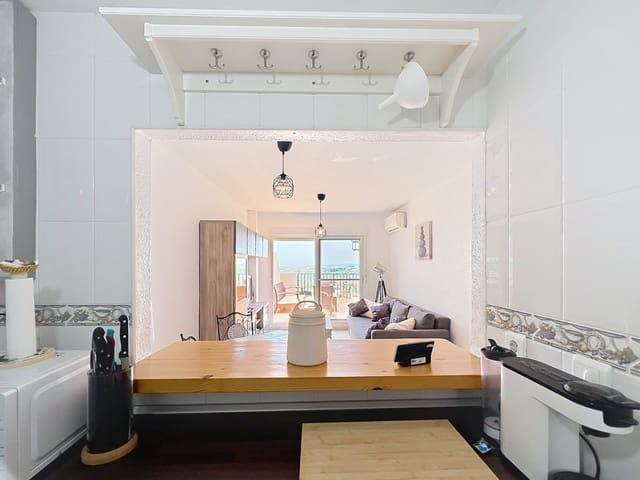 2 soveværelse Penthouse til salg i Casares med swimmingpool garage - € 265.000 (Ref: 9899274)