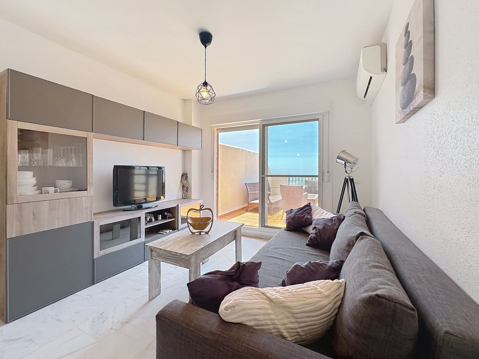 2 bedroom Penthouse for sale in Casares with pool garage - € 265,000 (Ref: 9899274)