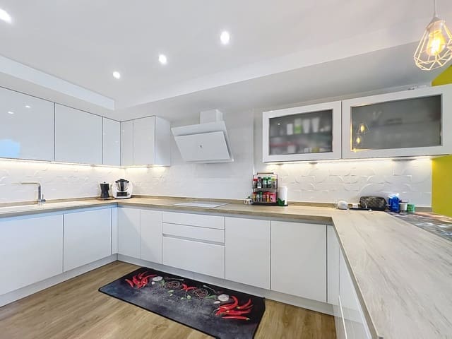 2 Zimmer Villa zu verkaufen in Casares mit Pool Garage - 479.000 € (Ref: 9904634)
