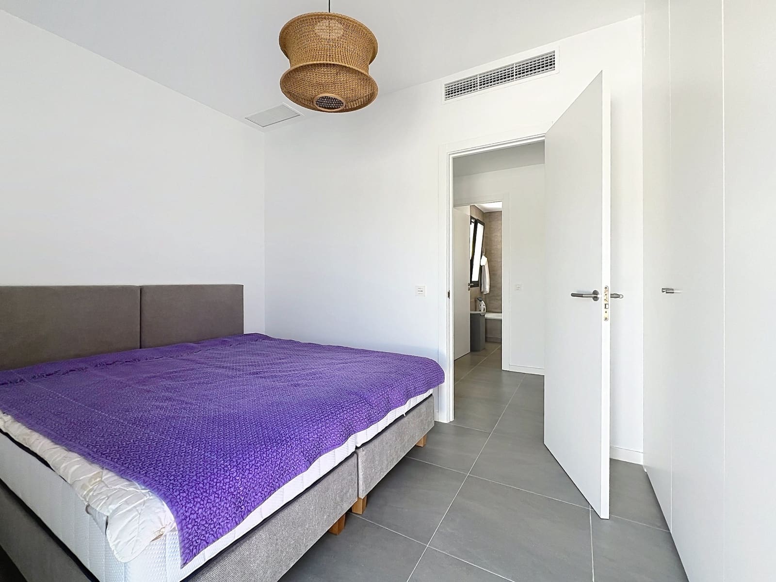 4 Zimmer Haus zu verkaufen in Manilva mit Pool Garage - 490.000 € (Ref: 9904635)