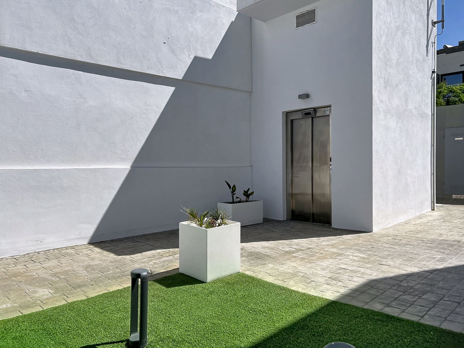 4 Zimmer Haus zu verkaufen in Manilva mit Pool Garage - 490.000 € (Ref: 9904635)