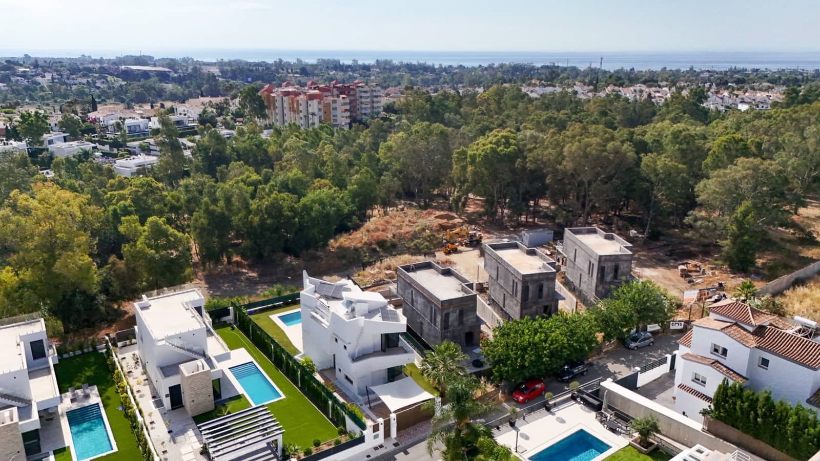 Chalet de 4 habitaciones en Estepona en venta con piscina garaje - 2.200.000 € (Ref: 9911003)