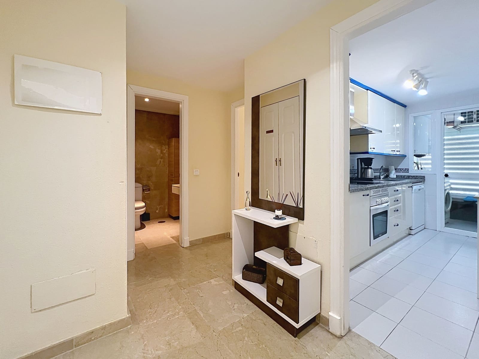 1 bedroom Apartment for sale in Manilva with pool garage - € 305,000 (Ref: 9911004)