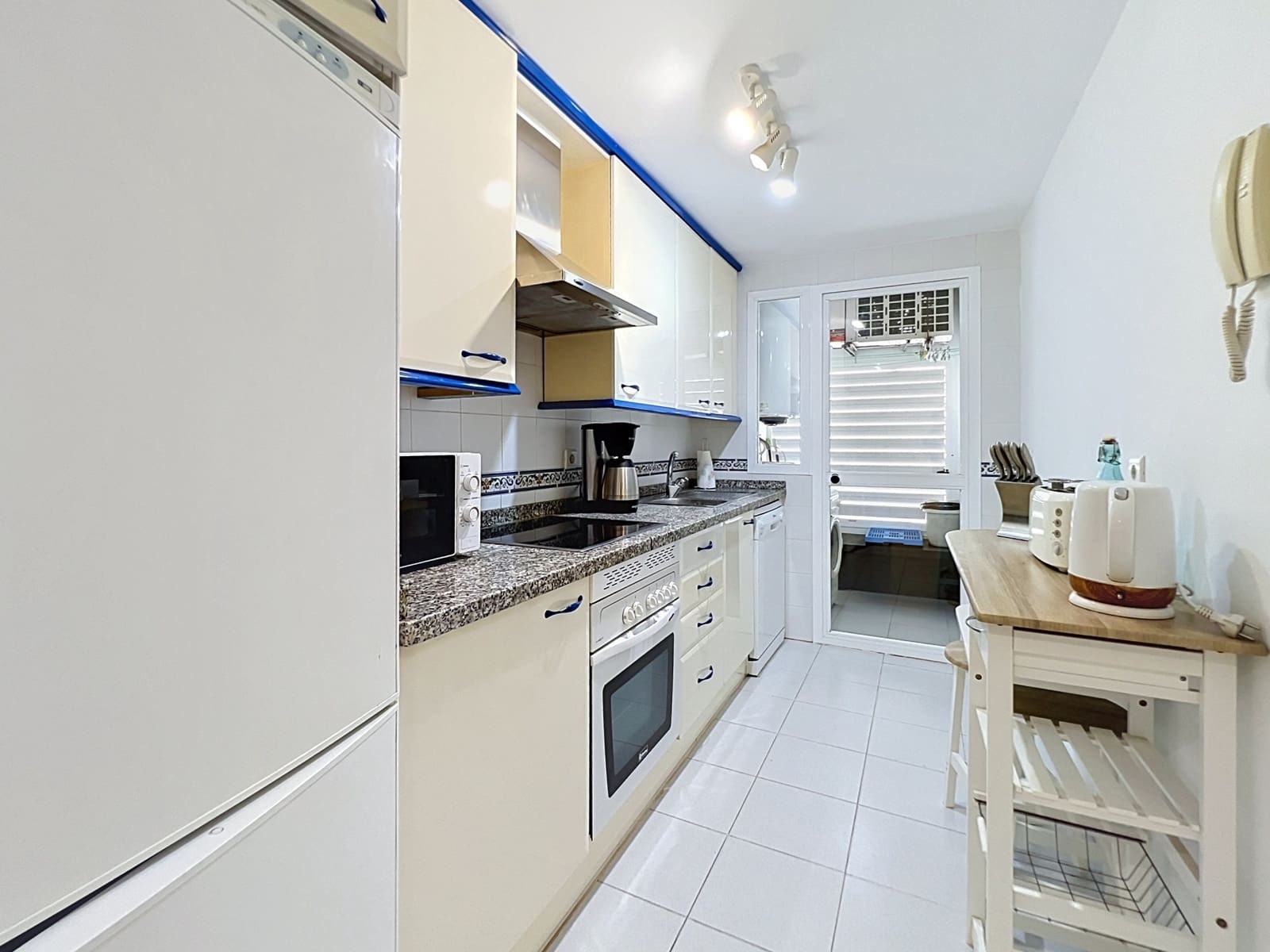 1 bedroom Apartment for sale in Manilva with pool garage - € 305,000 (Ref: 9911004)