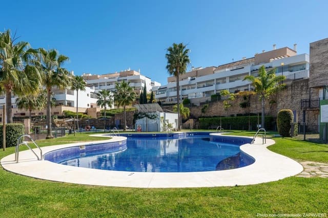 2 slaapkamer Appartement te koop in La Alcaidesa met zwembad garage - € 329.000 (Ref: 9915471)