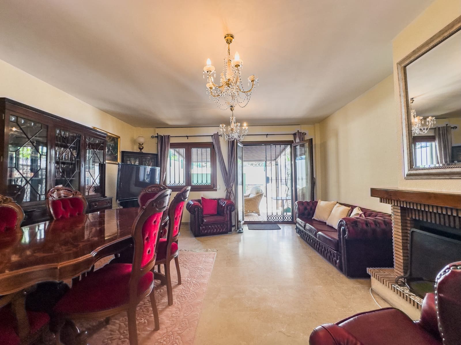 3 camera da letto Casa in vendita in La Duquesa / Puerto de la Duquesa con garage - 375.000 € (Rif: 9915472)