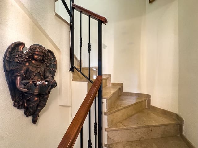 3 camera da letto Casa in vendita in La Duquesa / Puerto de la Duquesa, Manilva con garage - 375.000 € (Rif: 9915472)