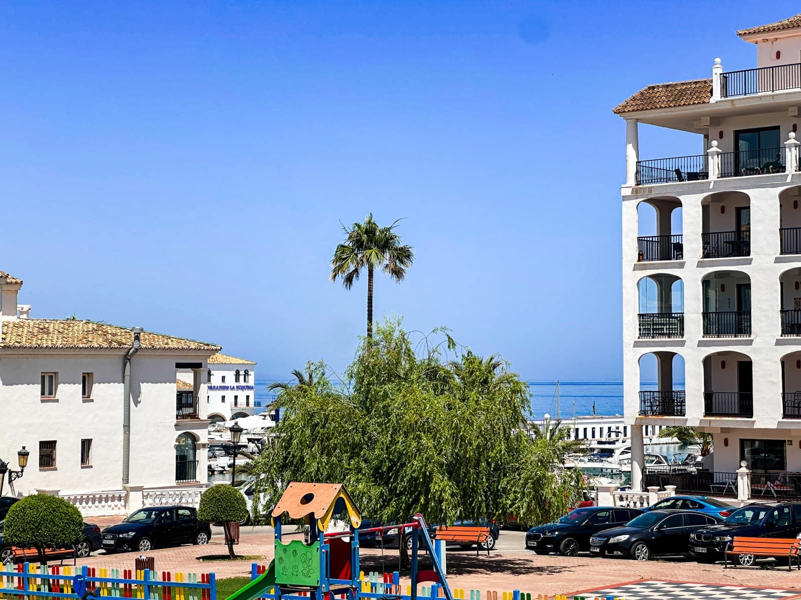 3 camera da letto Casa in vendita in La Duquesa / Puerto de la Duquesa con garage - 375.000 € (Rif: 9915472)