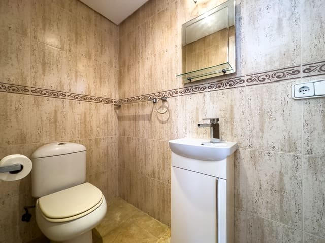 3 camera da letto Casa in vendita in La Duquesa / Puerto de la Duquesa, Manilva con garage - 375.000 € (Rif: 9915472)