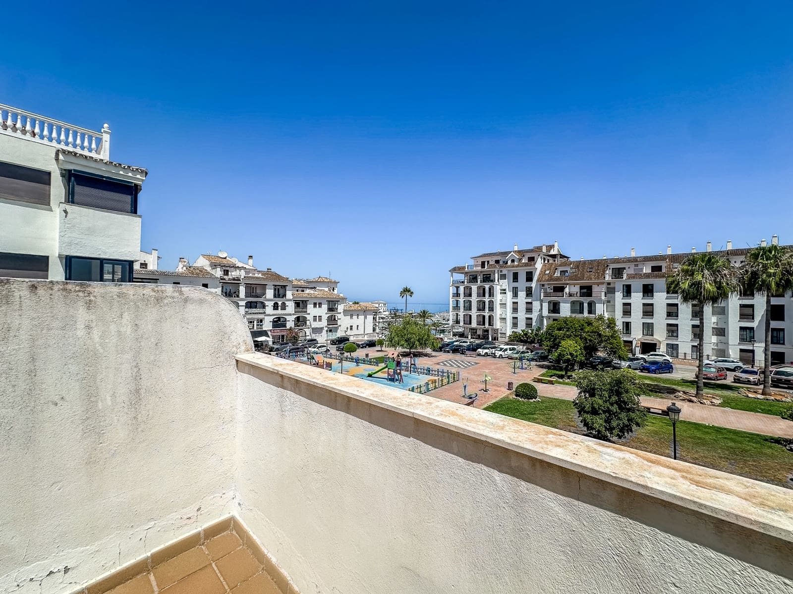 3 camera da letto Casa in vendita in La Duquesa / Puerto de la Duquesa con garage - 375.000 € (Rif: 9915472)