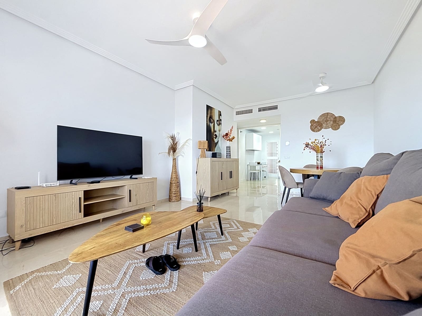 2 soverom Leilighet til salgs i Manilva med svømmebasseng garasje - € 365 000 (Ref: 9945683)