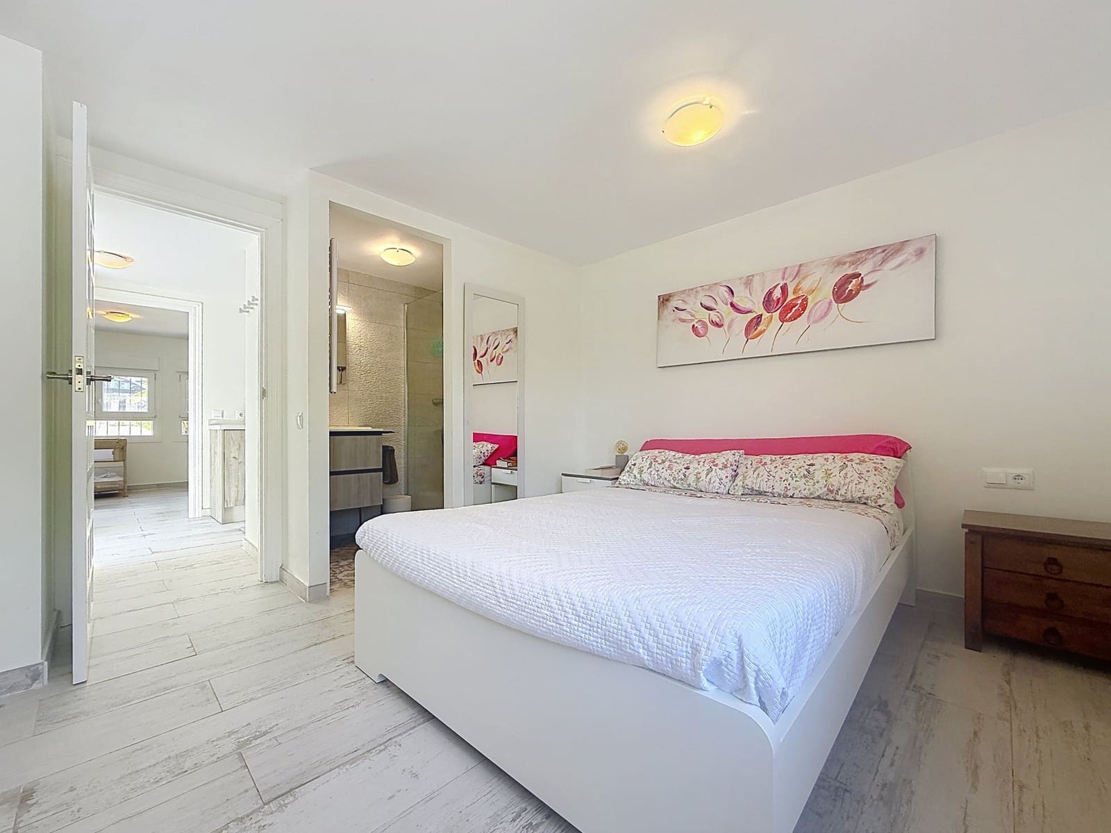 3 bedroom Villa for sale in Manilva with pool garage - € 599,000 (Ref: 9945684)