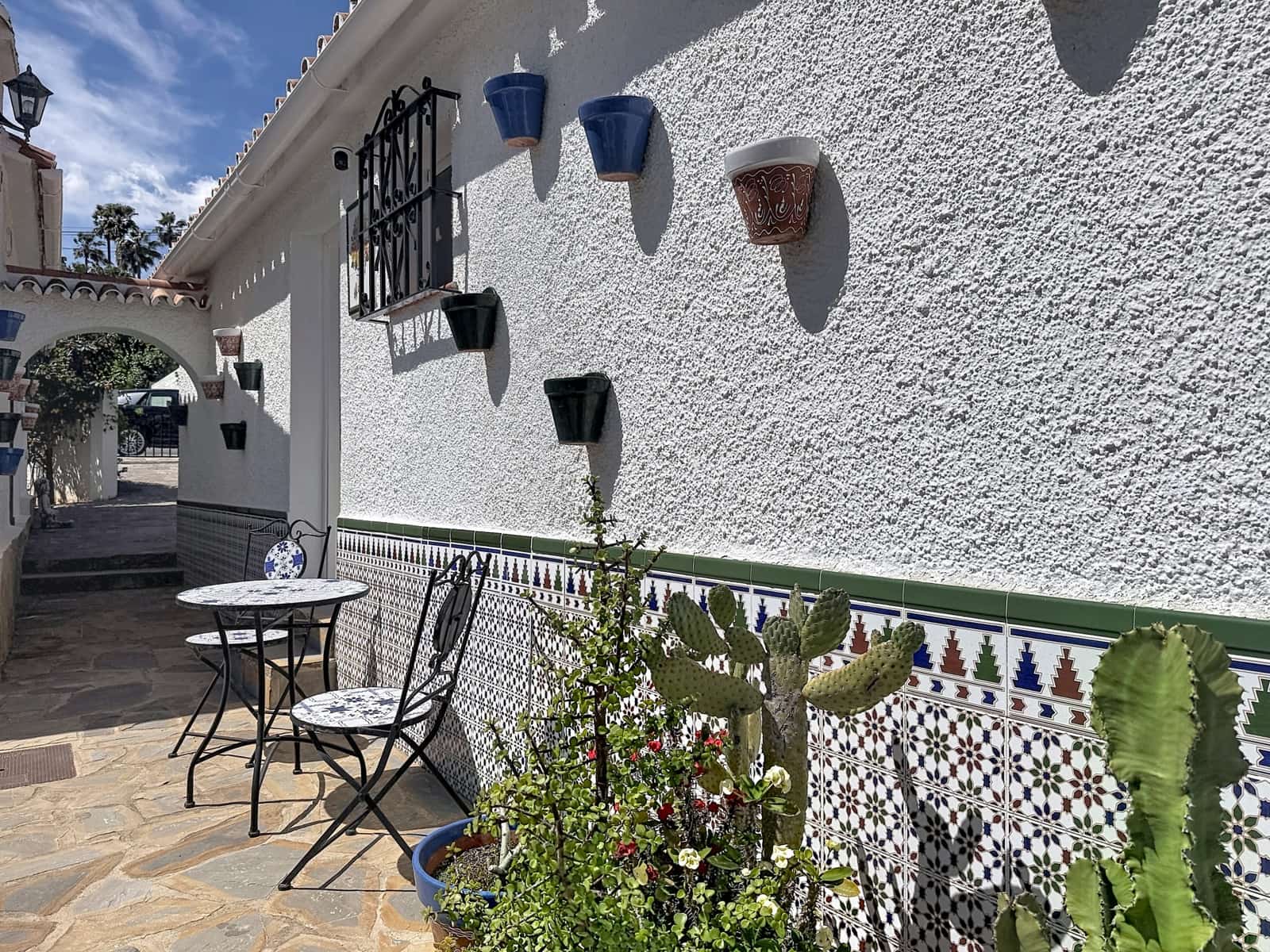 3 bedroom Villa for sale in Manilva with pool garage - € 599,000 (Ref: 9945684)