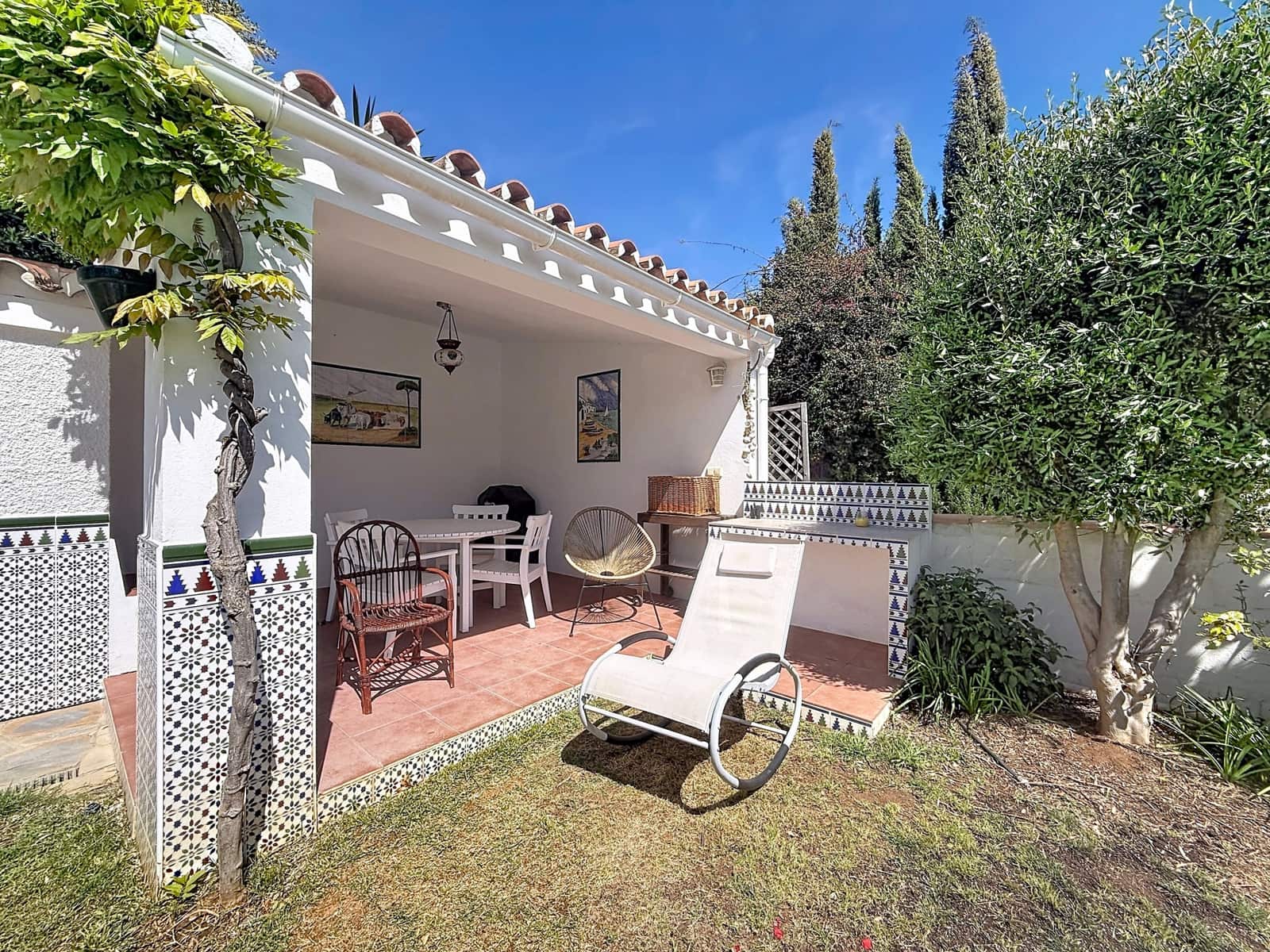 3 bedroom Villa for sale in Manilva with pool garage - € 599,000 (Ref: 9945684)