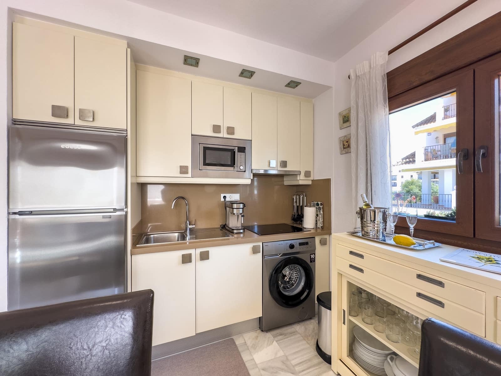 2 sypialnia Apartament na sprzedaż w La Duquesa / Puerto de la Duquesa z garażem - 335 000 € (Ref: 9954208)