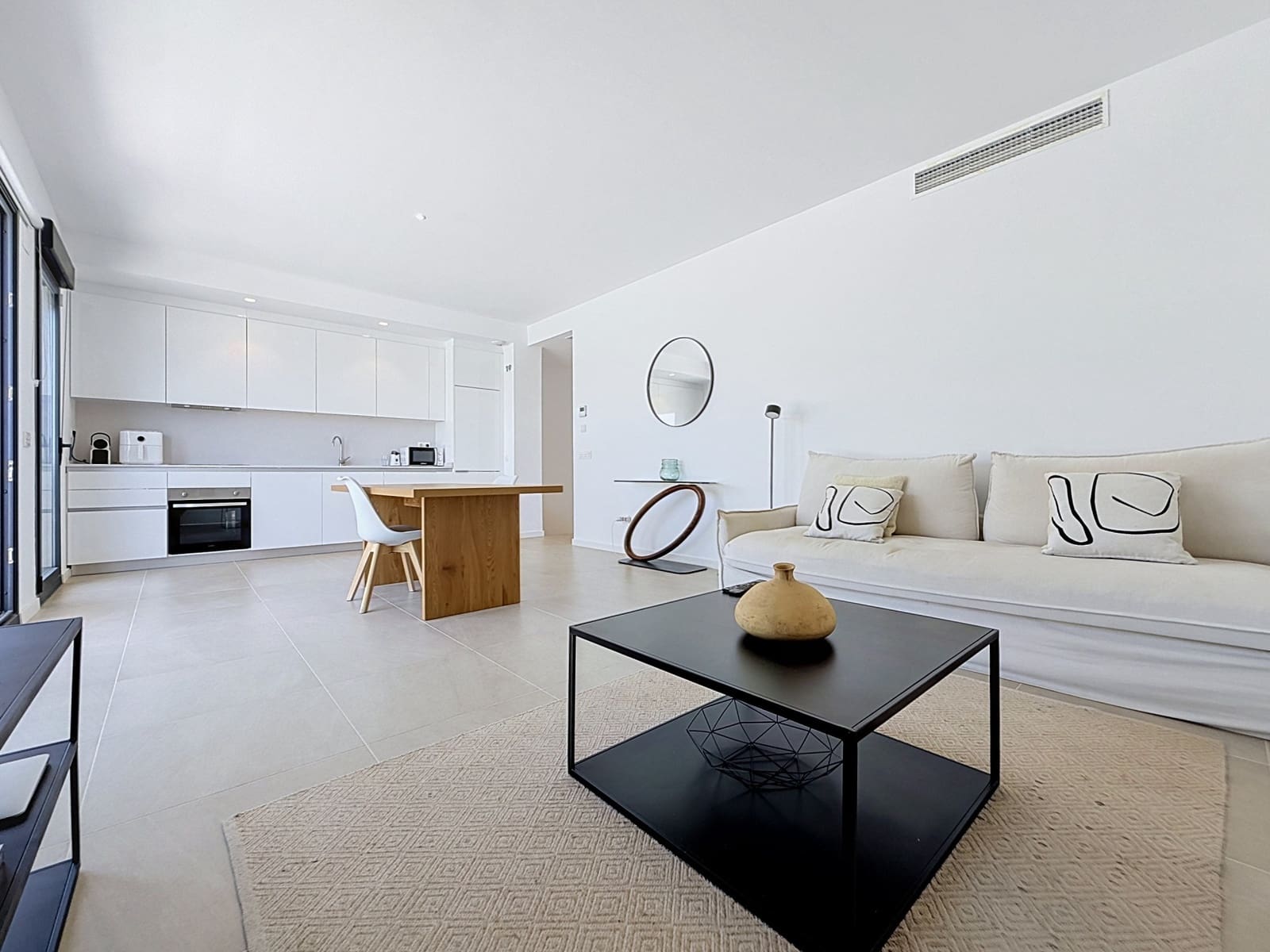 2 slaapkamer Appartement te koop in Manilva met zwembad garage - € 375.000 (Ref: 9957947)