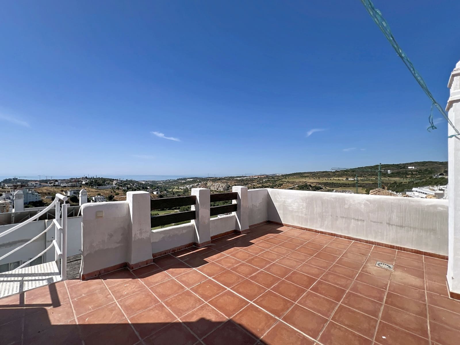 2 slaapkamer Penthouse te koop in Estepona met zwembad garage - € 289.000 (Ref: 9977298)