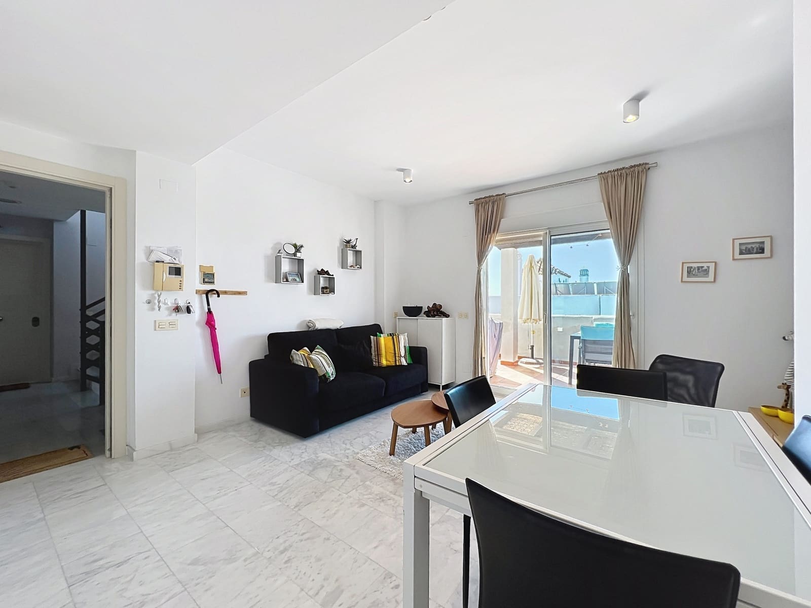 2 slaapkamer Penthouse te koop in Estepona met zwembad garage - € 289.000 (Ref: 9977298)