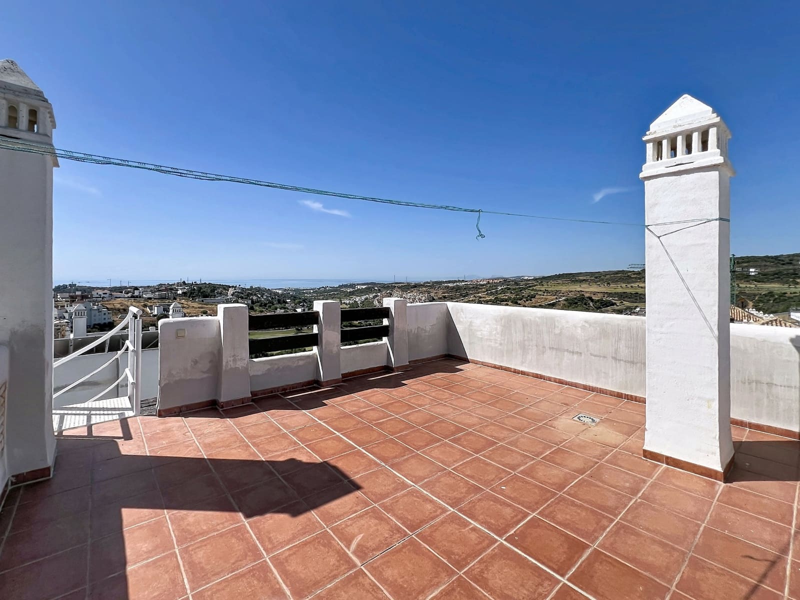 2 slaapkamer Penthouse te koop in Estepona met zwembad garage - € 289.000 (Ref: 9977298)