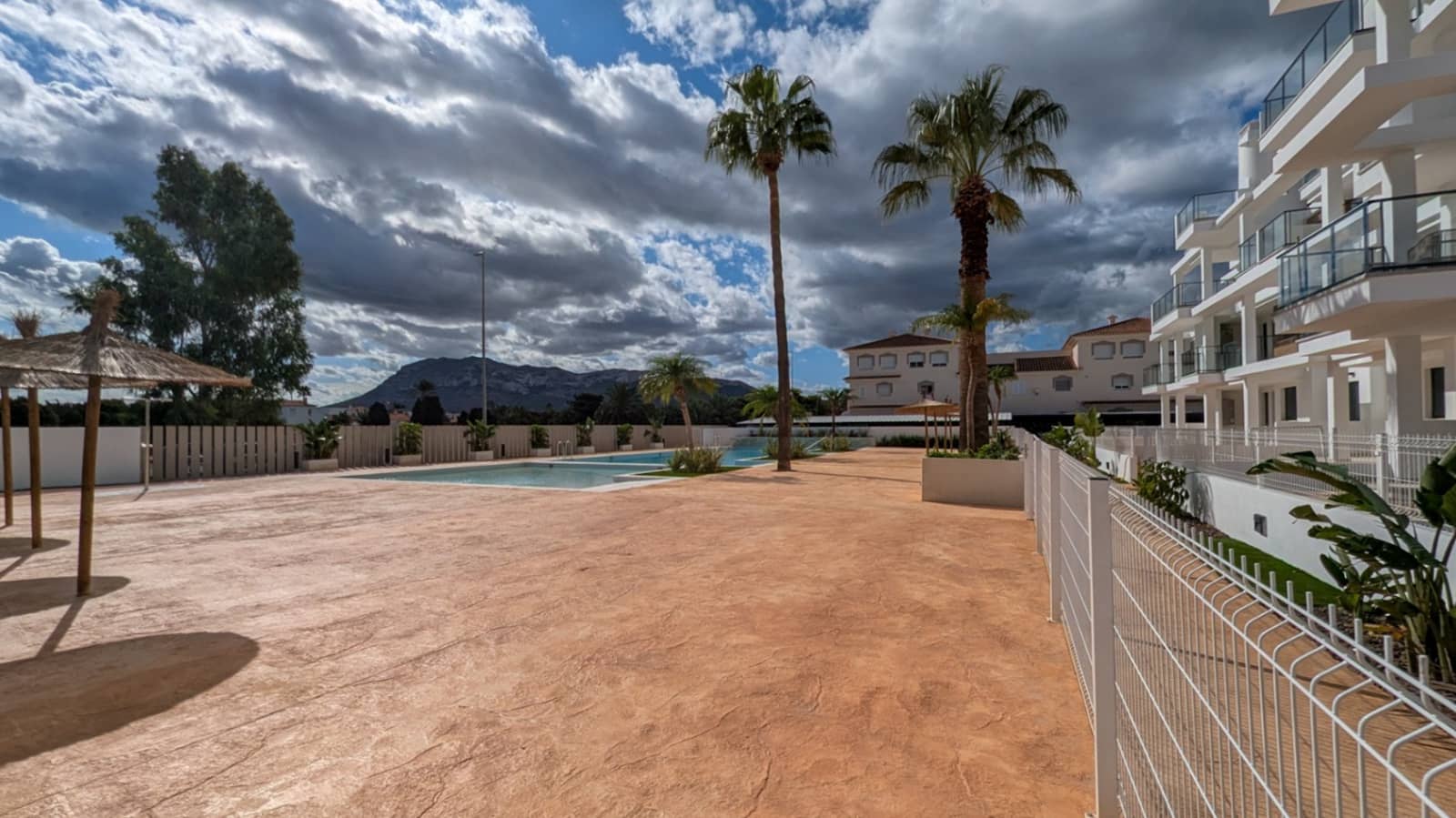 3 makuuhuone Kattohuoneisto myytävänä paikassa Denia mukana uima-altaan - 499 000 € (Ref: 8666016)