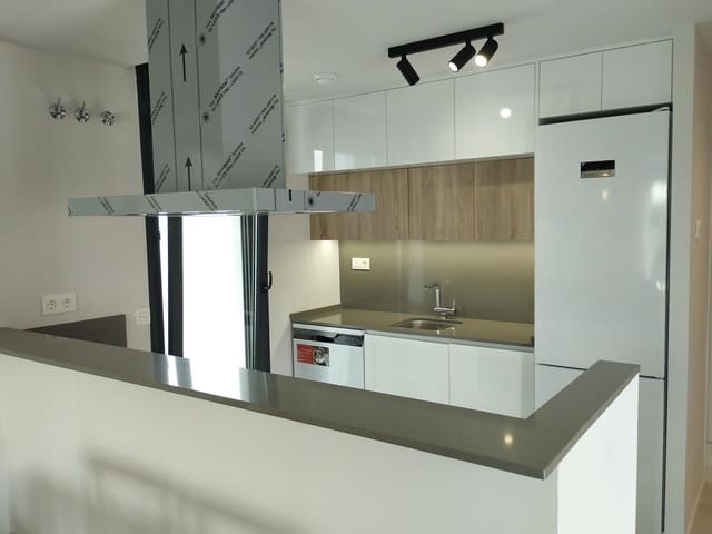 3 makuuhuone Rivitalo myytävänä paikassa Els Poblets mukana 
autotalli - 415 000 € (Ref: 8756640)