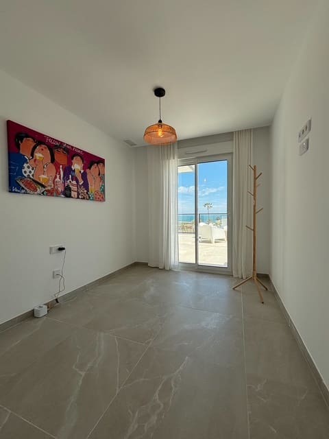 3 sypialnia Penthouse na sprzedaż w Denia z basenem garażem - 695 000 € (Ref: 9160575)