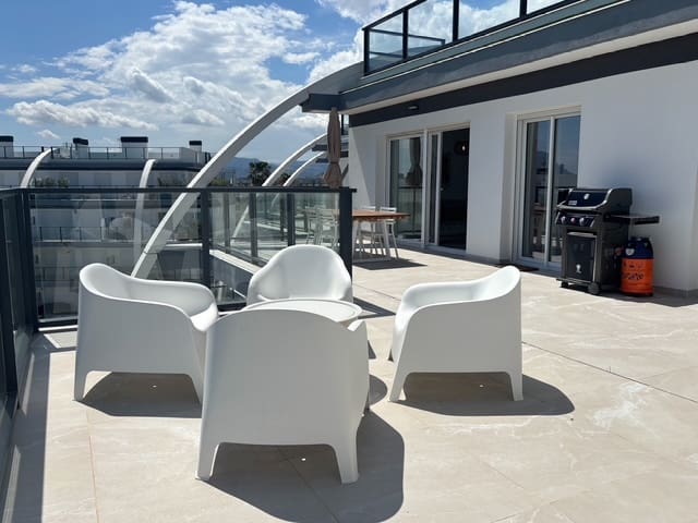 3 sypialnia Penthouse na sprzedaż w Denia z basenem garażem - 695 000 € (Ref: 9160575)