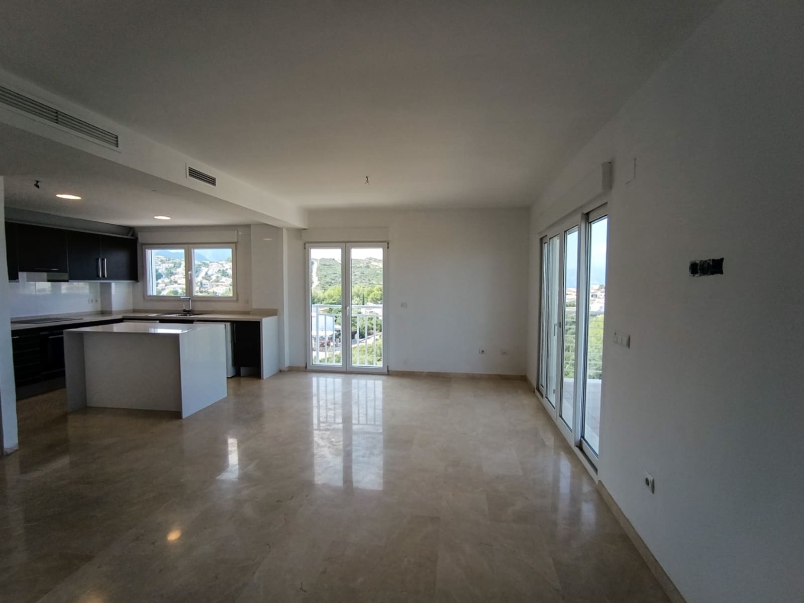 3 sypialnia Penthouse na sprzedaż w Pego z basenem - 389 000 € (Ref: 9329960)