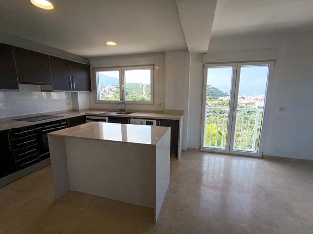 3 sypialnia Penthouse na sprzedaż w Pego z basenem - 389 000 € (Ref: 9329960)