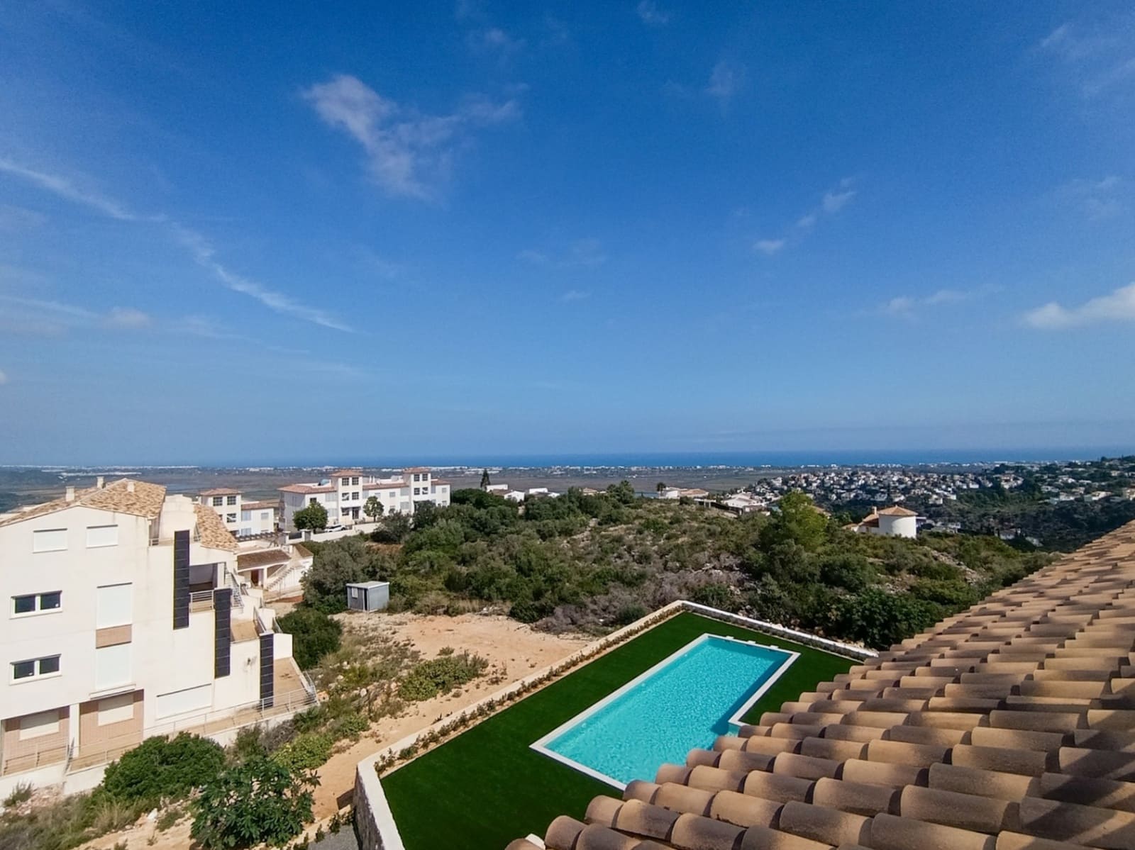 3 sypialnia Penthouse na sprzedaż w Pego z basenem - 389 000 € (Ref: 9329960)