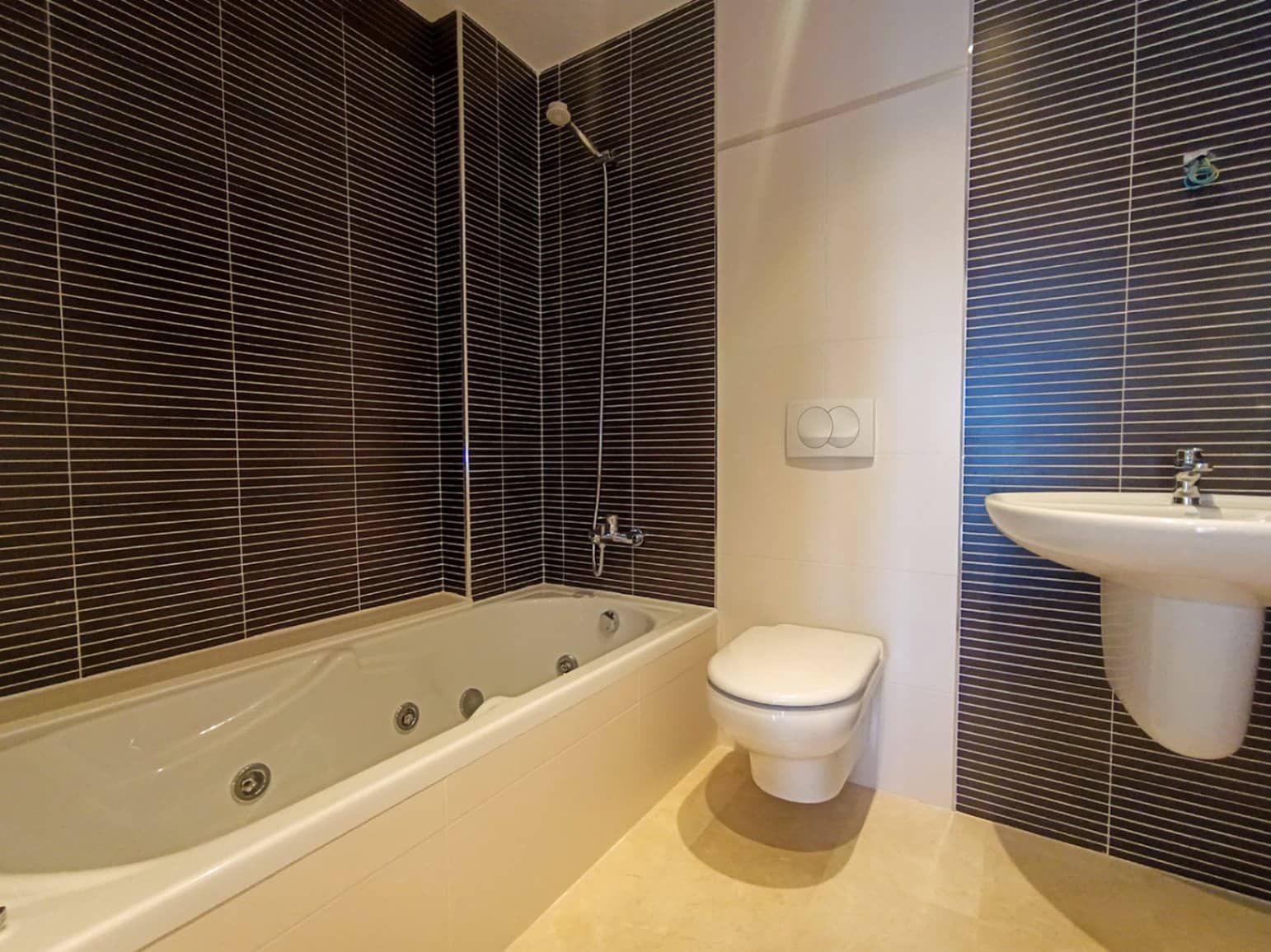 2 bedroom Penthouse for sale in Pego with pool - € 320,000 (Ref: 9329961)