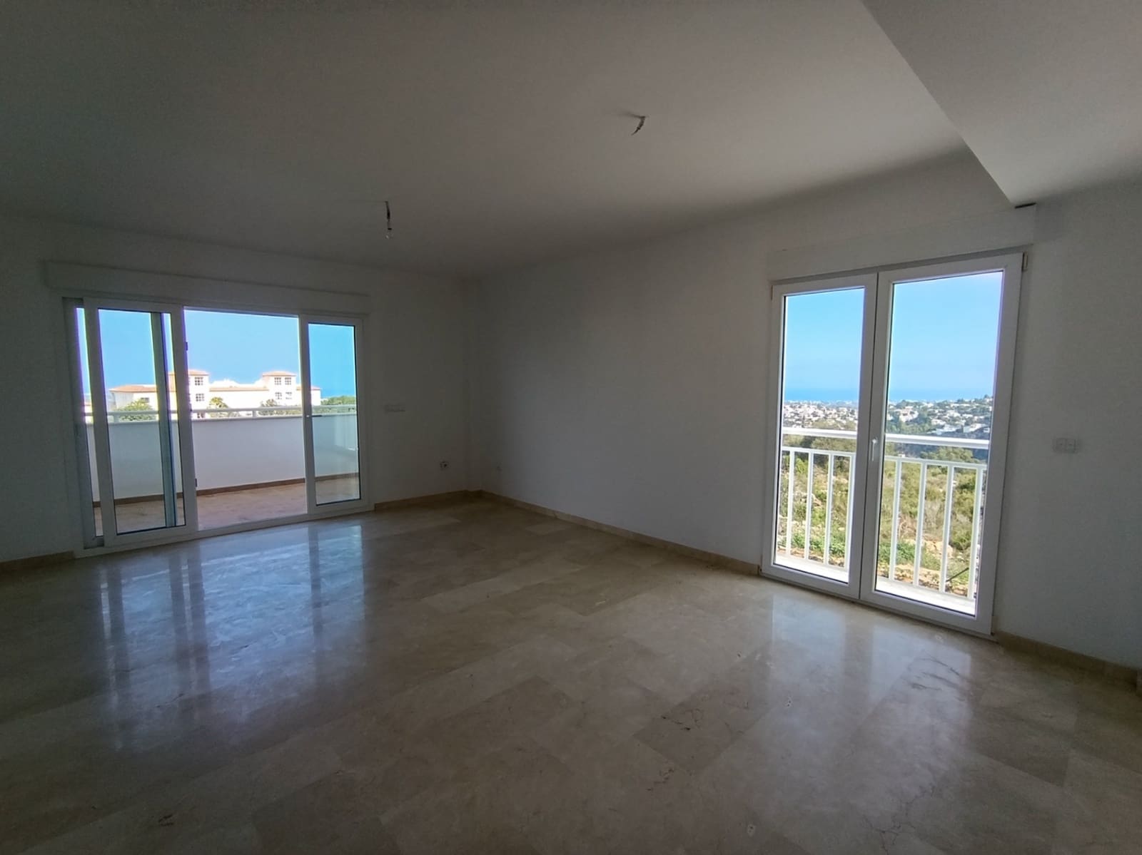 2 bedroom Penthouse for sale in Pego with pool - € 320,000 (Ref: 9329961)
