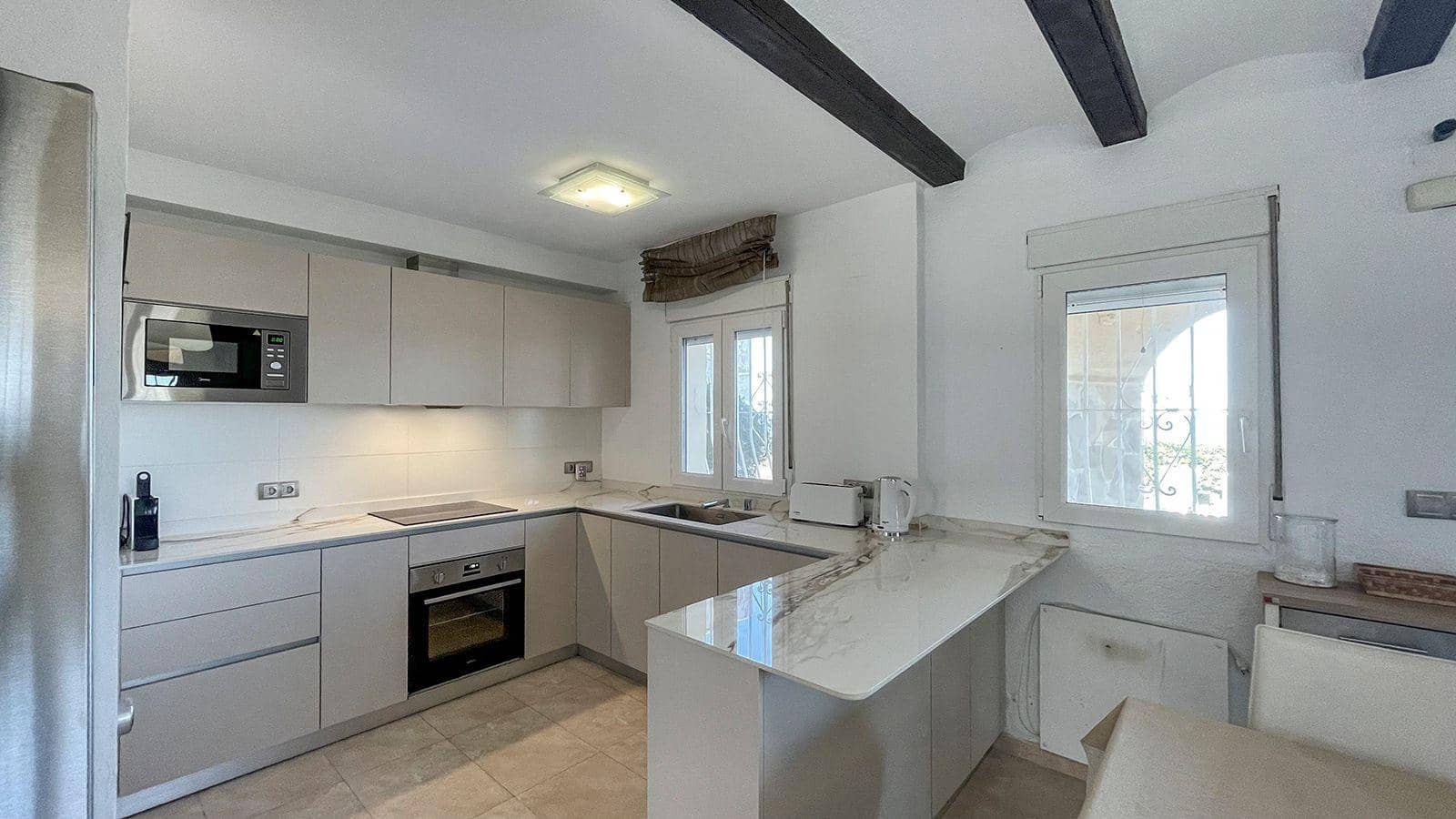 4 sypialnia Willa na sprzedaż w Els Poblets z basenem garażem - 690 000 € (Ref: 9542431)