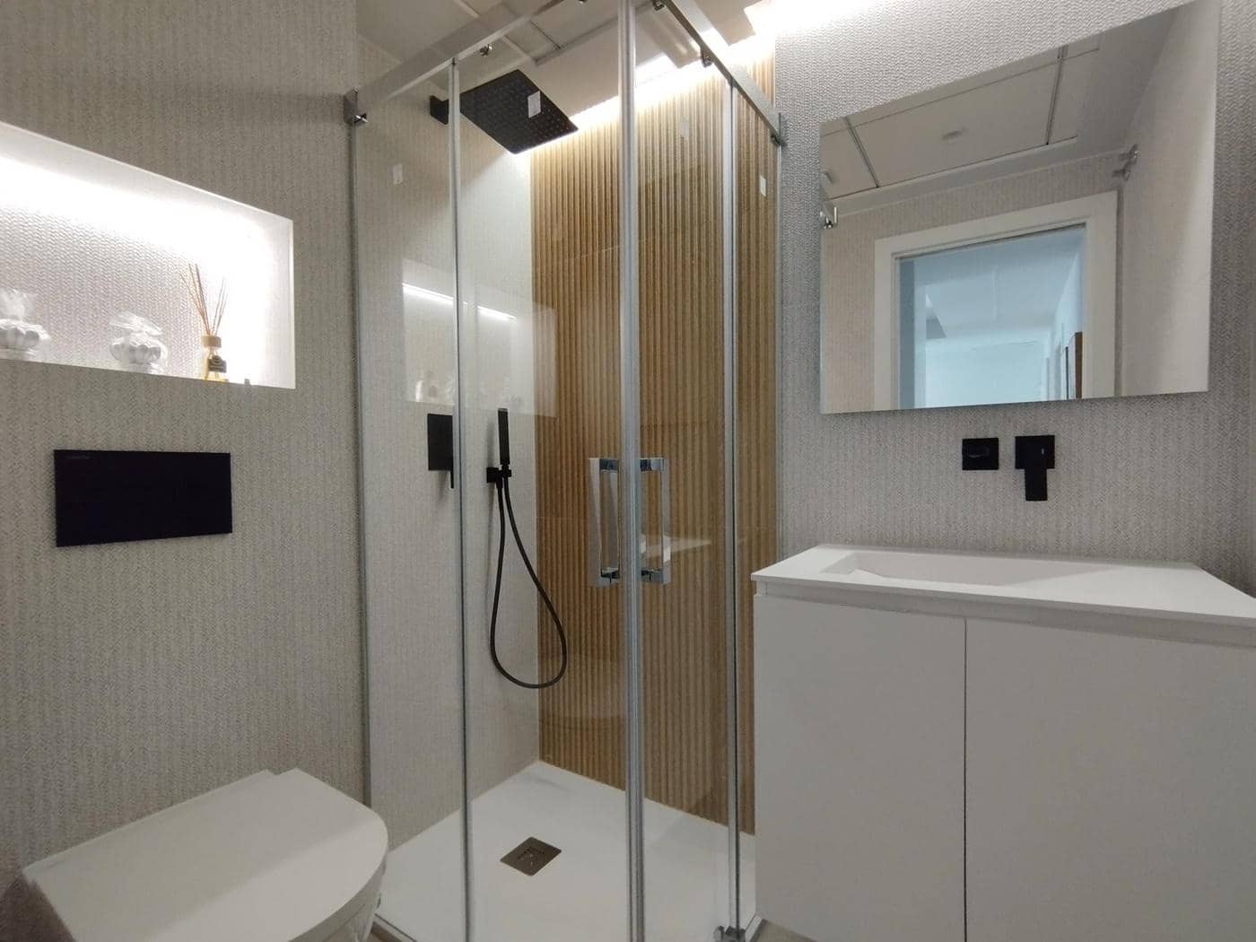 2 soveværelse Lejlighed til salg i Denia med swimmingpool - € 355.000 (Ref: 9542432)