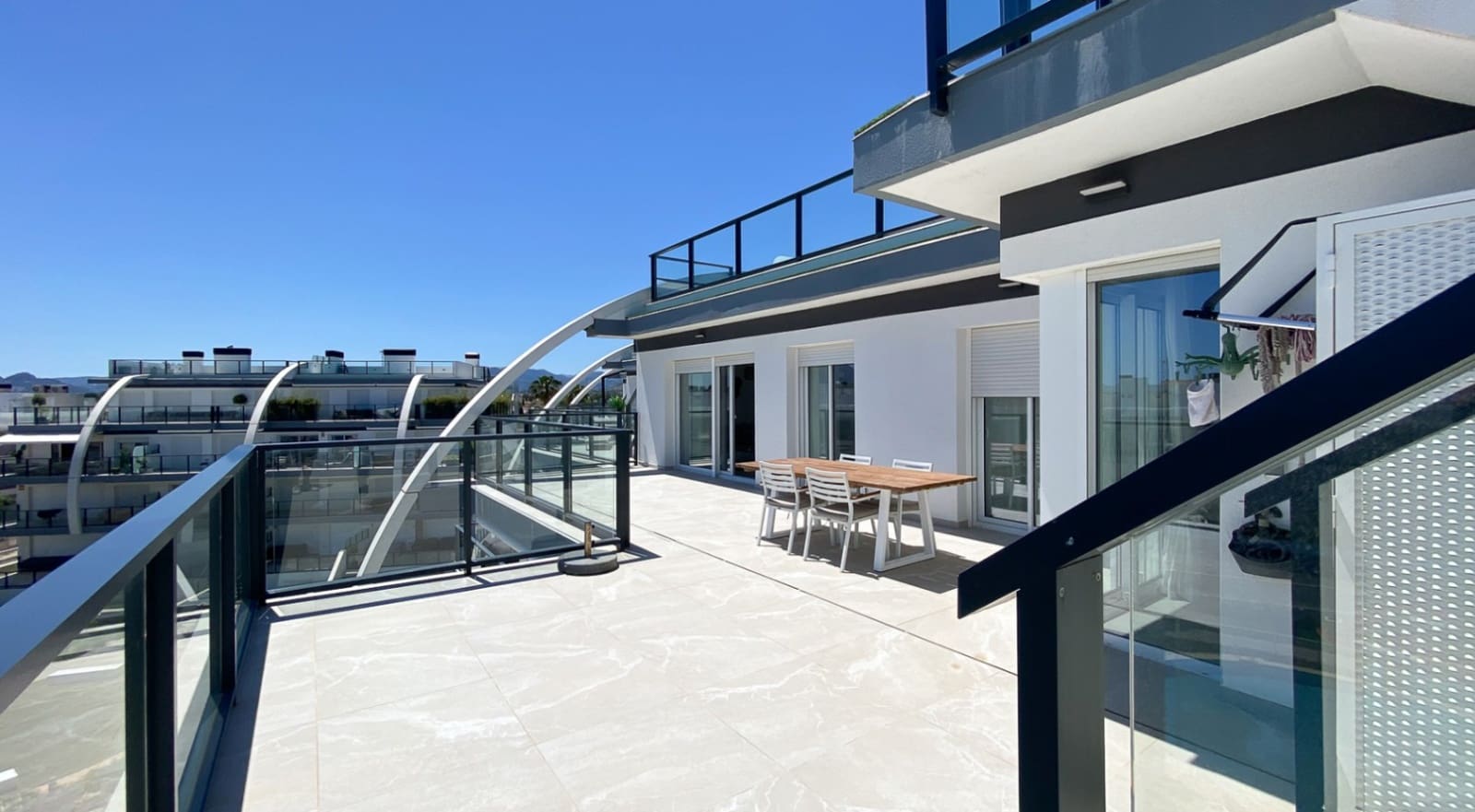 3 sovrum Takvåning till salu i Denia med pool garage - 695 000 € (Ref: 9542435)